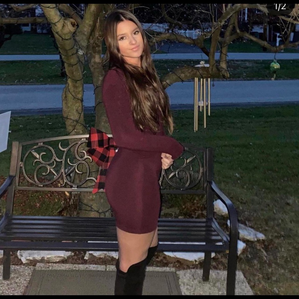 This is a forever 21 dress!